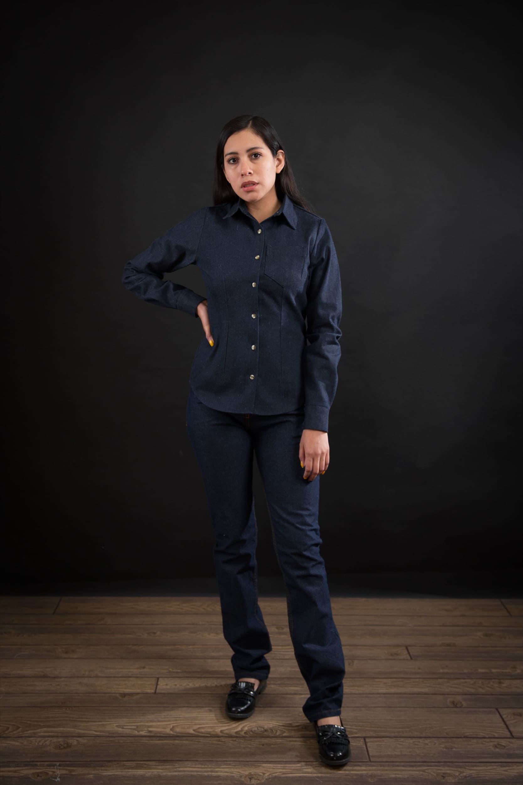 camisa-de-mezclilla-dama-1-camisas-pilu-uniformes-productos-uniformes-industriales-institucionales-tejidos-tecnicos-fabricantes-puebla-veracruz-cdmx-celaya-tabasco-monterrey