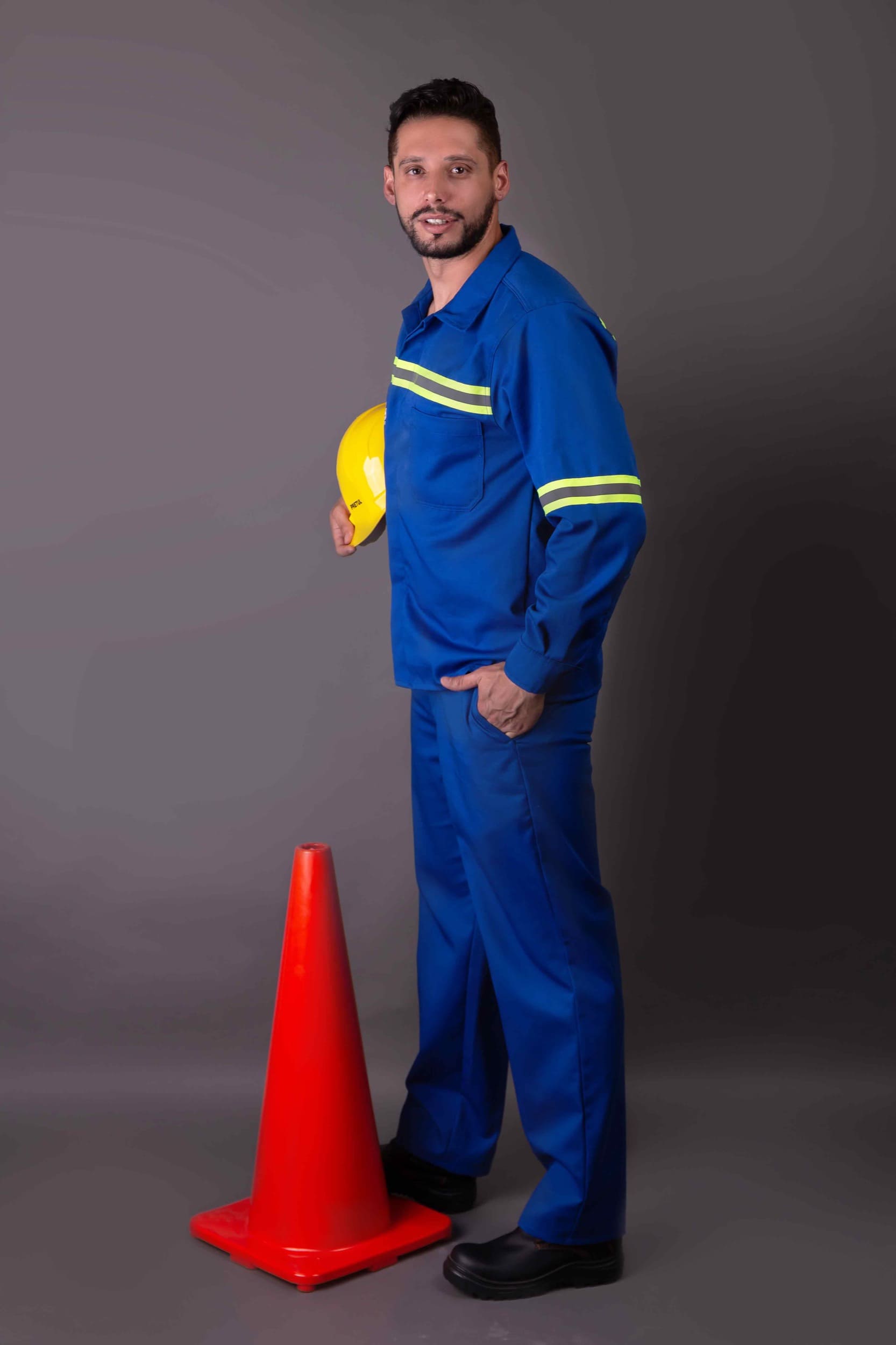 conjunto-gasolinero-1-overoles-pilu-uniformes-productos-uniformes-industriales-institucionales-tejidos-tecnicos-fabricantes-puebla-veracruz-cdmx-celaya-tabasco-monterrey